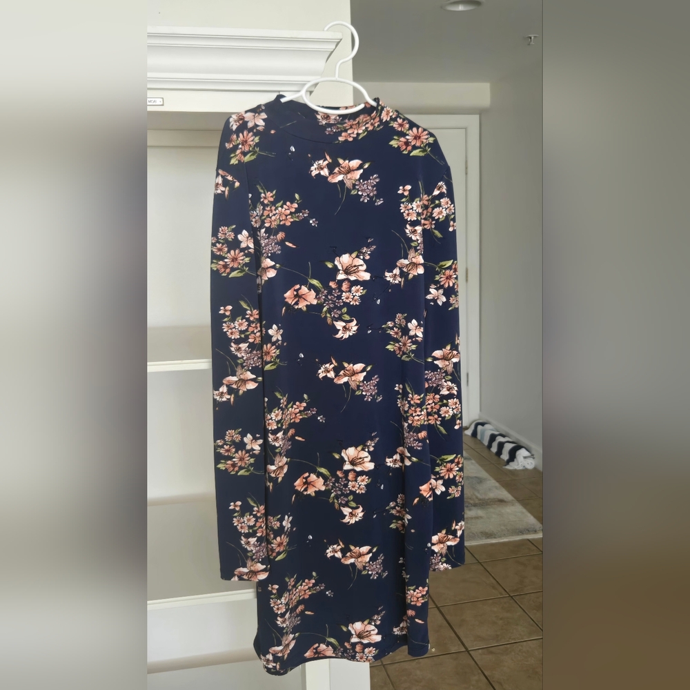 Floral Black Dress - Picture 4 of 5